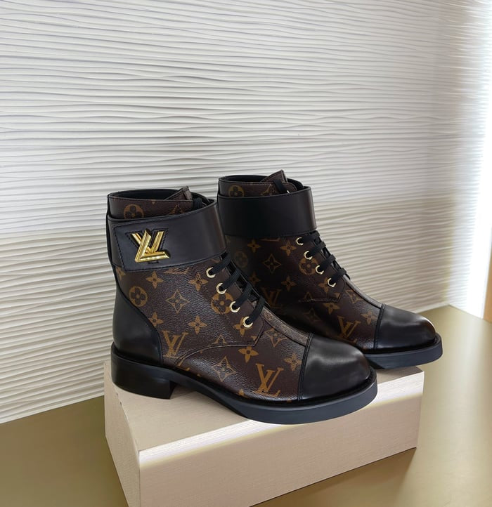 Louis Vuitton Wonderland Flat Ranger boots