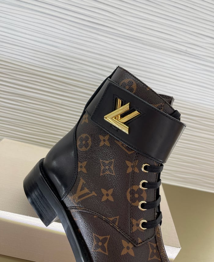 Louis Vuitton Wonderland Flat Ranger boots
