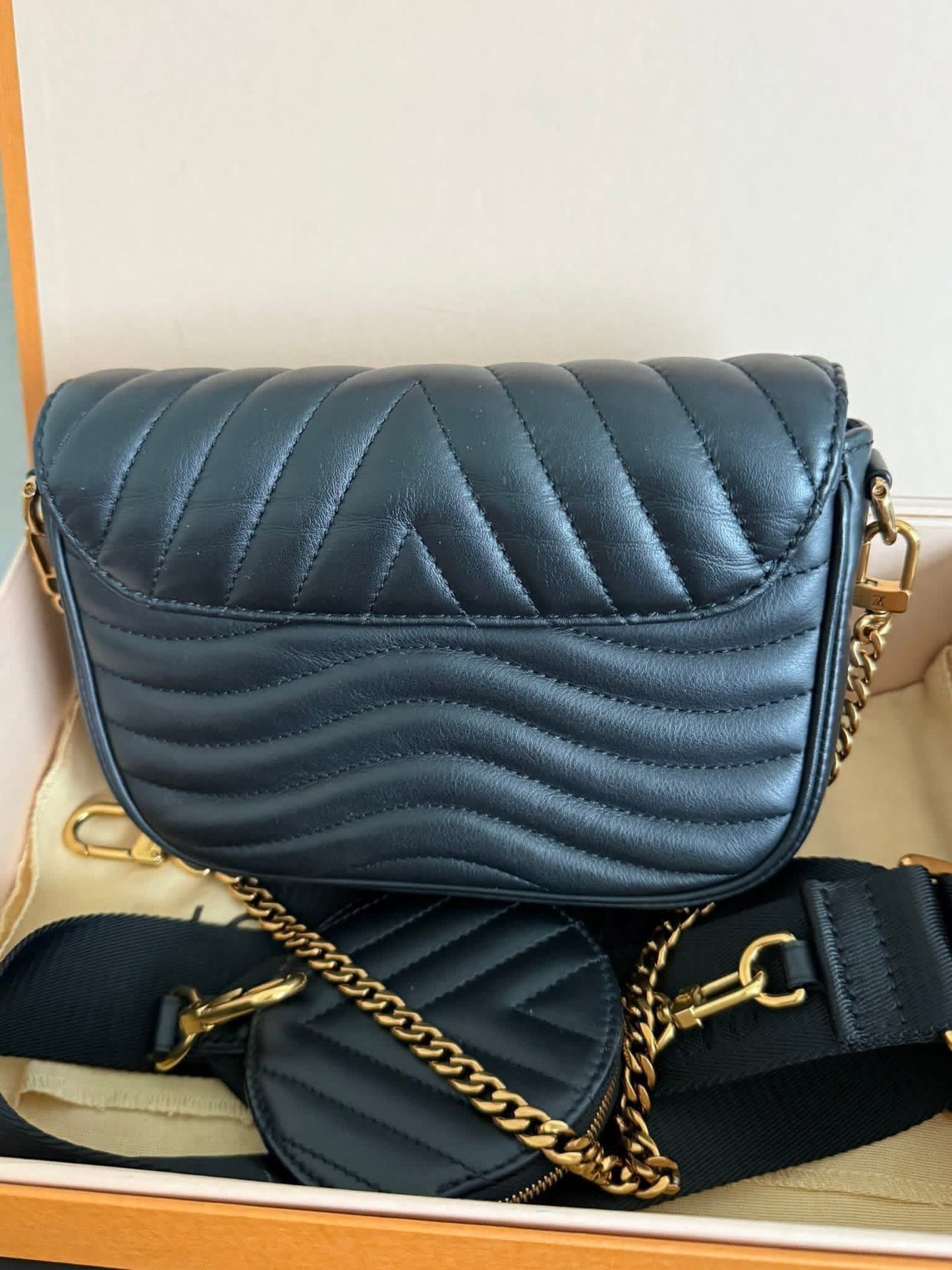 Louis Vuitton New Wave Multi-Pochette bag