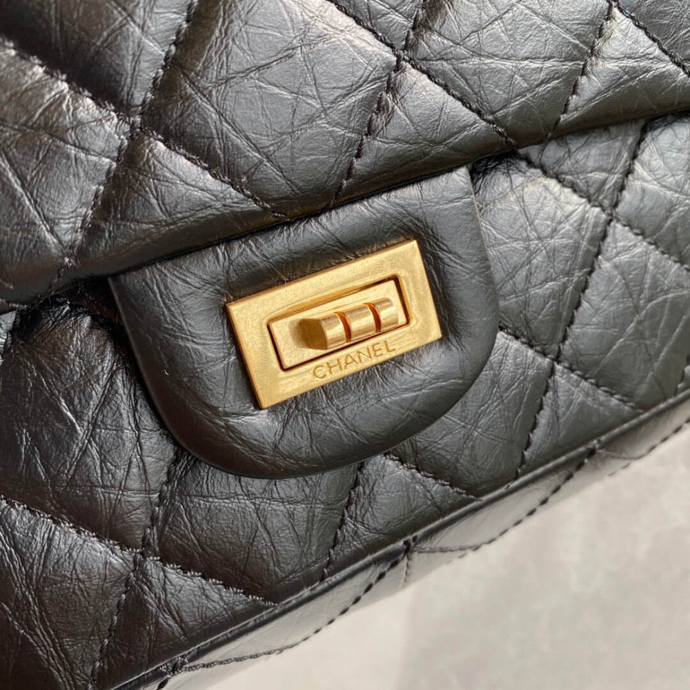 Chanel bag 2.55