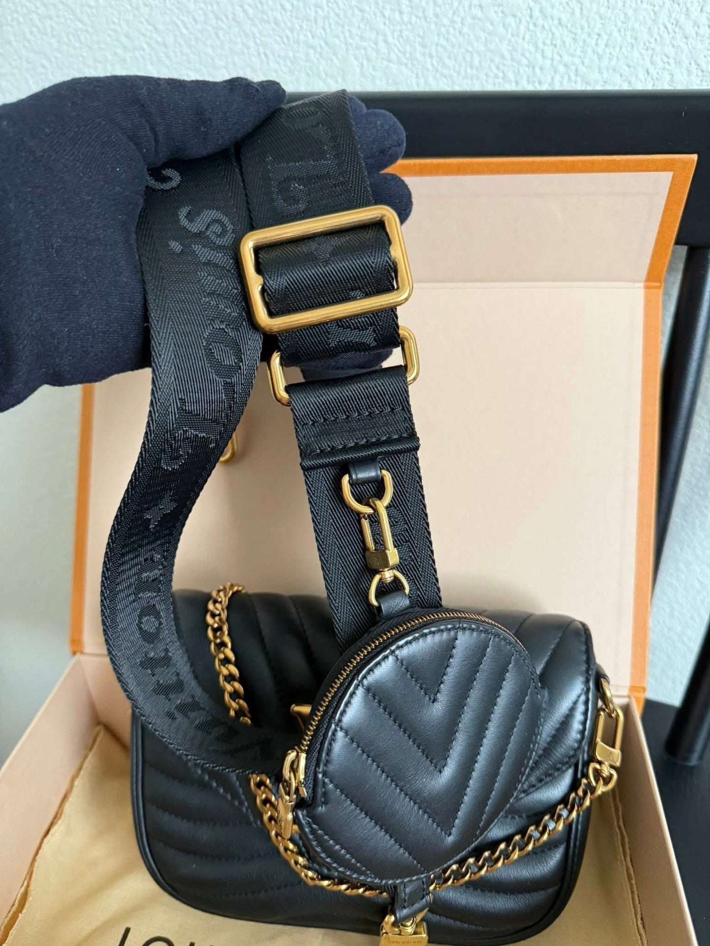 Louis Vuitton New Wave Multi-Pochette bag