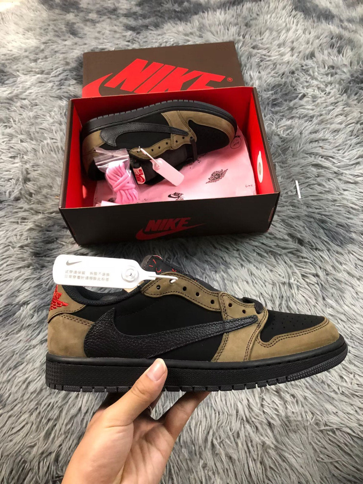 Jordan 1 Retro Low OG SP Travis Scott