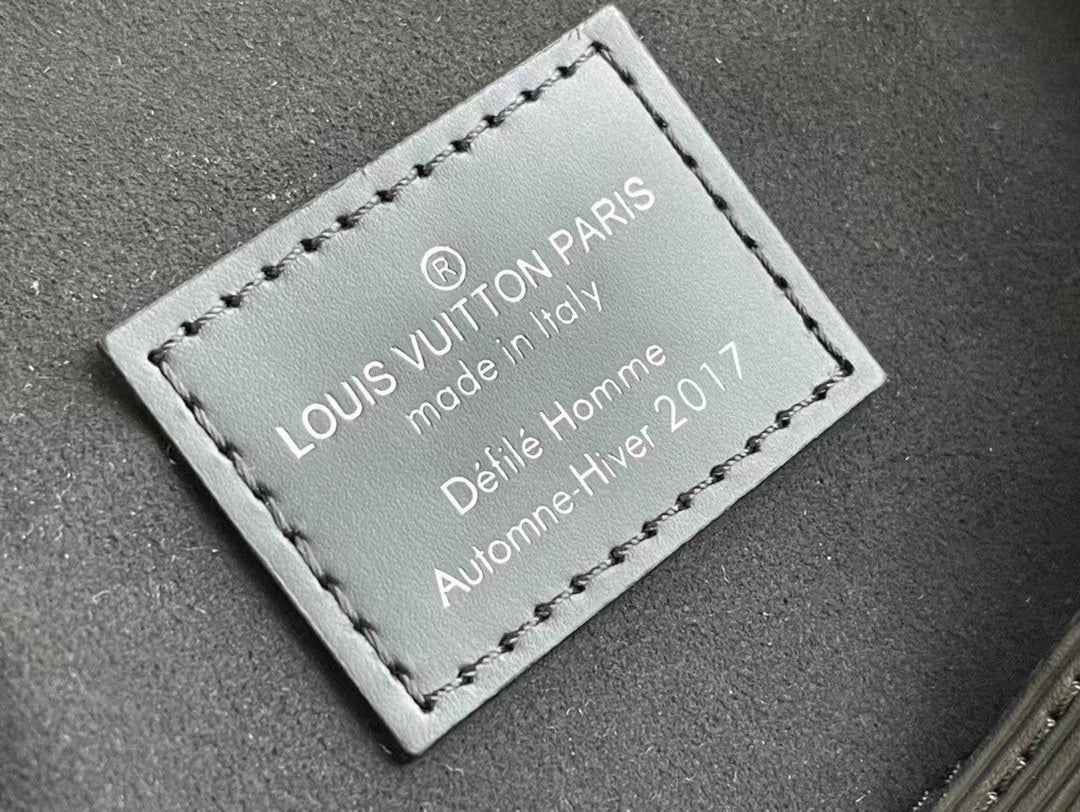 Louis Vuitton x Supreme Christopher Backpack Black