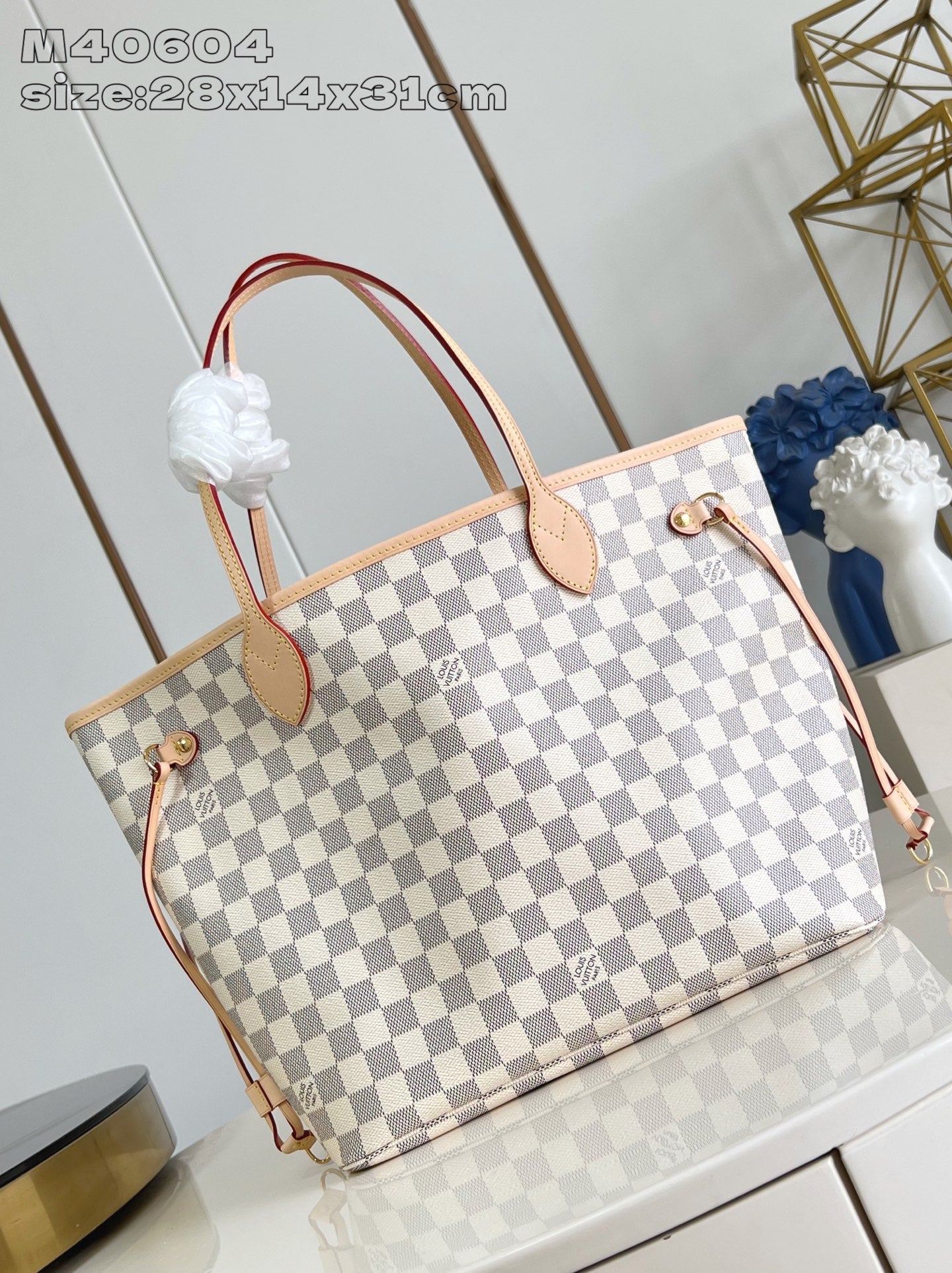 Louis Vuitton Neverfull MM tote bag