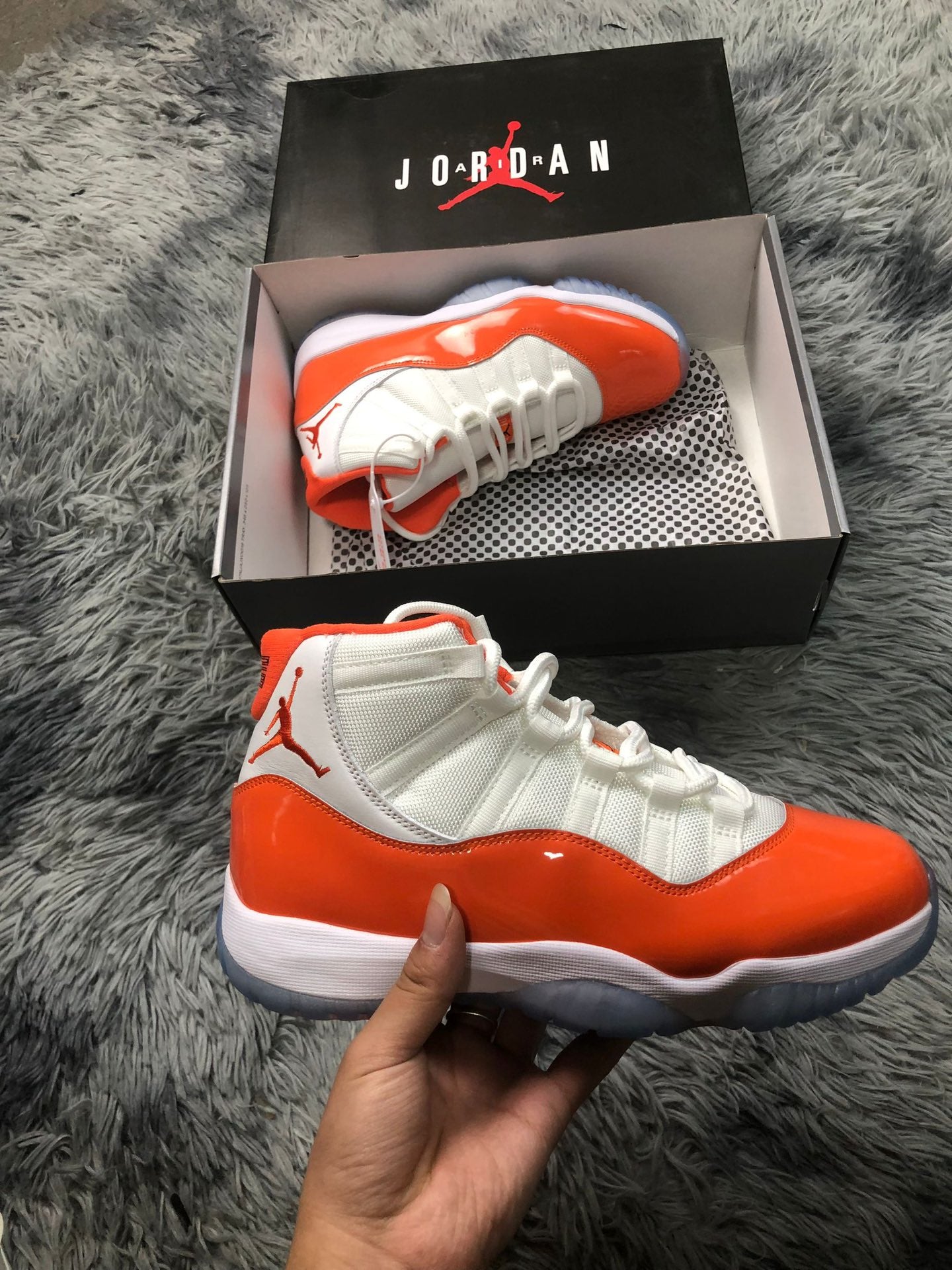 Jordan 11 Retro "Orange