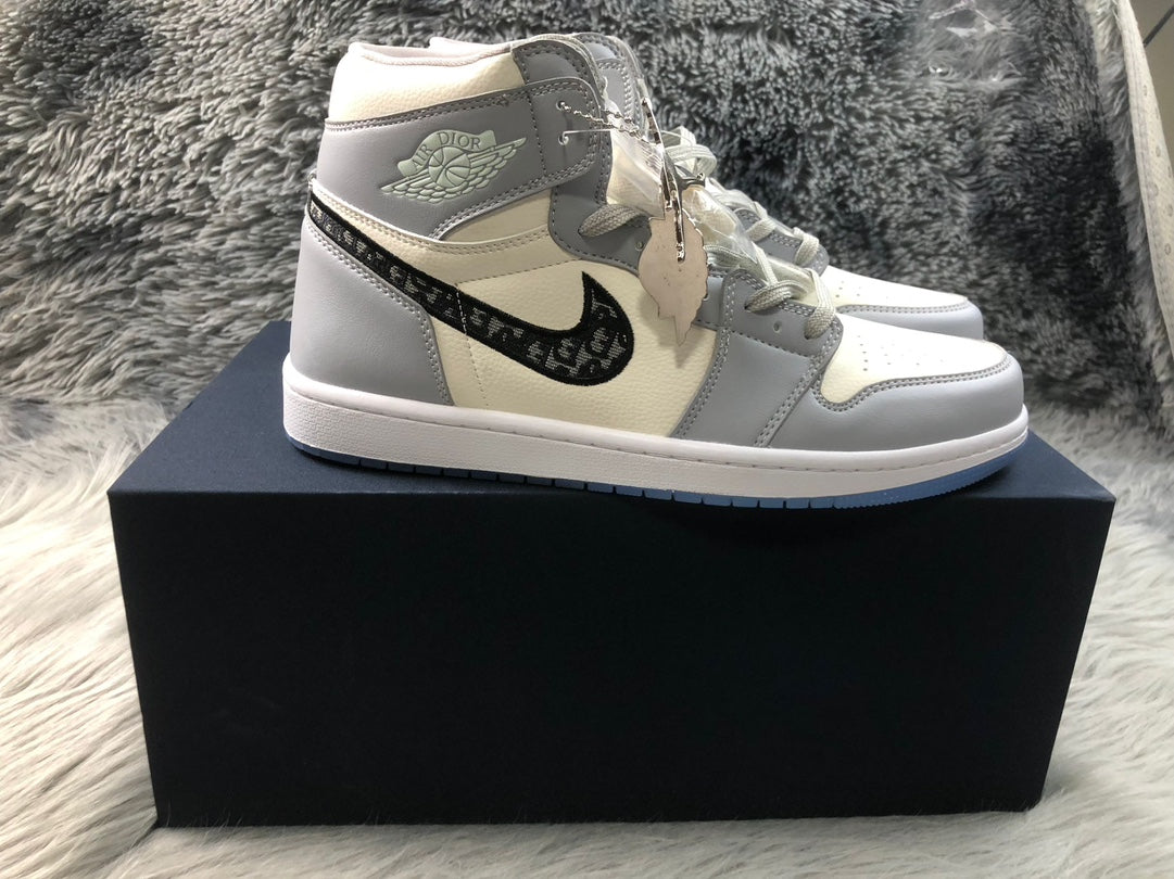 Air Jordan 1 Retro High Dior
