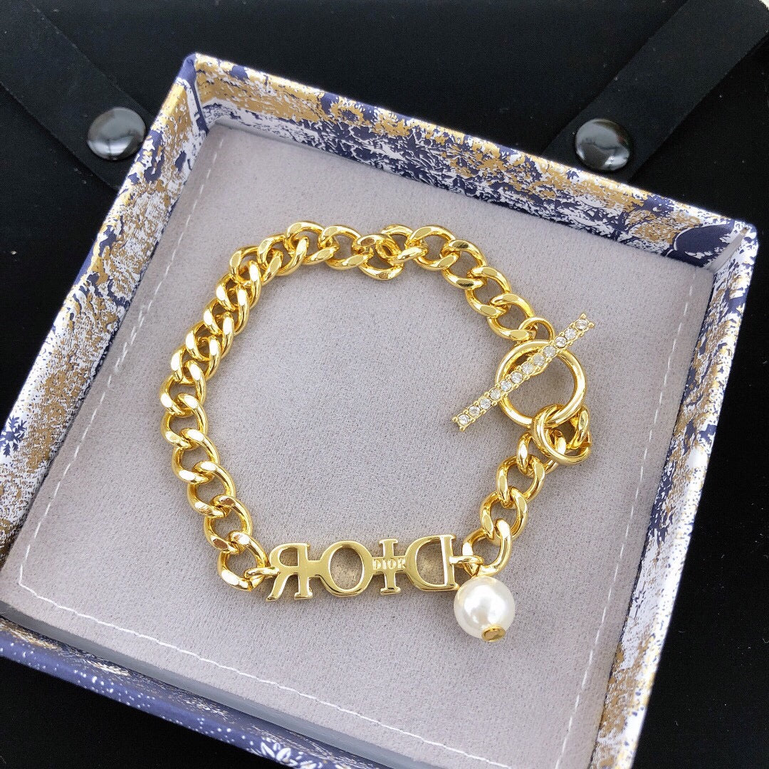 Christian Dior metal charm Bracelet Gold